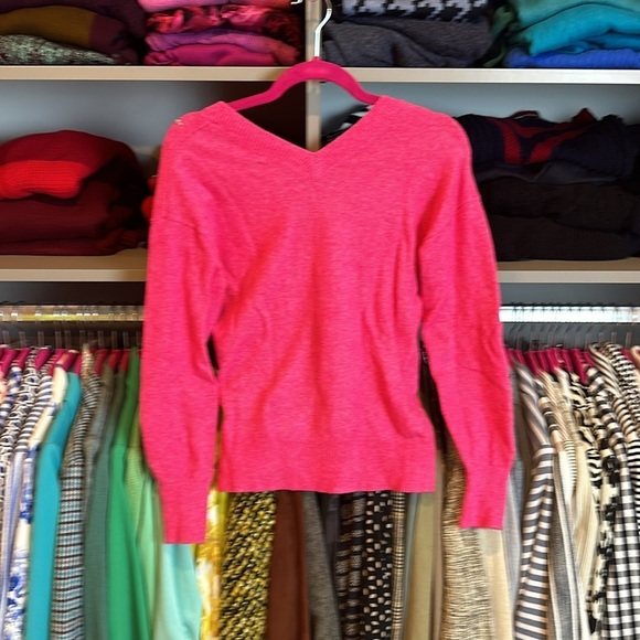 Loft pink with silver sequin stars long sleeve v neck sweater size XS - Picture 3 of 3